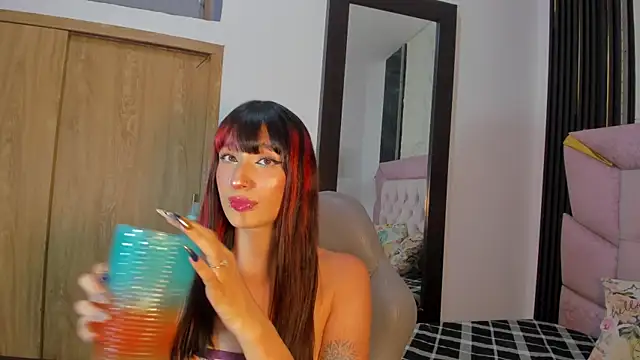 laurem-paulette online show from 11/07/25, 07:18