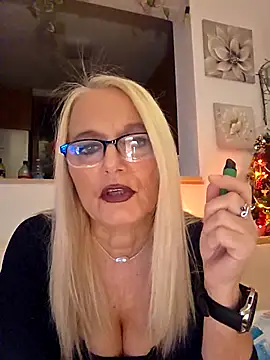 kikkastar online show from 12/03/25, 09:03