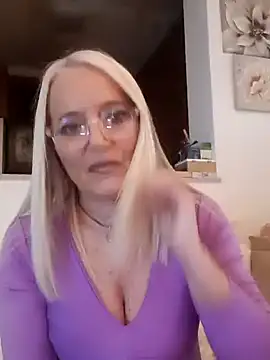 kikkastar online show from 02/02/25, 08:19