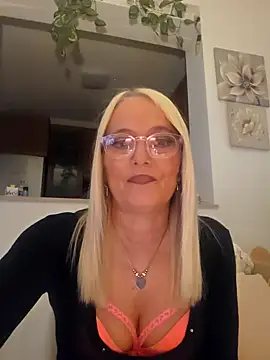 kikkastar online show from 02/26/25, 08:04