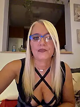 kikkastar online show from 10/09/25, 07:36