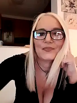 kikkastar online show from 01/16/25, 08:03