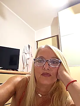 kikkastar online show from 09/11/25, 07:19