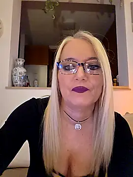 Snapshot of kikkastar chatting on 01/15/26, 08:56 kikkastar online show from 01/15/26, 08:56