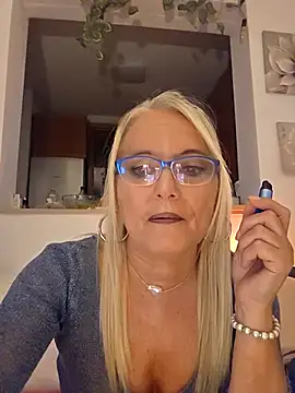 kikkastar online show from 10/08/25, 07:36