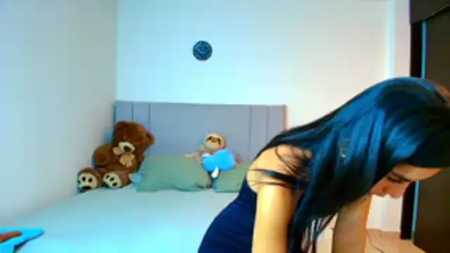 parischarlotte online show from 05/04/26, 01:09