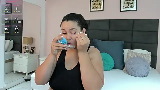 MadisonJenner online show from 02/11/26, 12:16