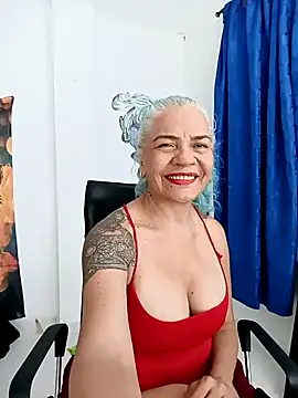 freyadevil333 online show from 12/17/25, 06:29