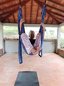 Snapshot of freyadevil333 chatting on 04/03/26, 08:04 freyadevil333 online show from 04/03/26, 08:04