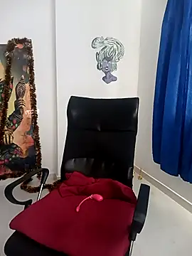 freyadevil333 online show from 01/11/26, 08:27