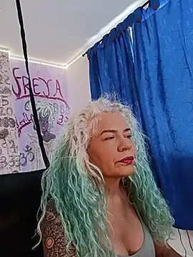 Snapshot of freyadevil333 chatting on 06/26/26, 03:29 freyadevil333 online show from 06/26/26, 03:29