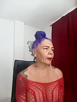 freyadevil333 online show from 09/30/25, 11:49