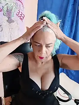 Snapshot of freyadevil333 chatting on 04/05/26, 08:48 freyadevil333 online show from 04/05/26, 08:48