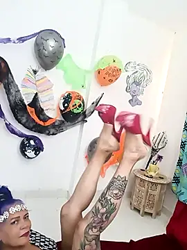 freyadevil333 online show from 10/12/25, 09:38