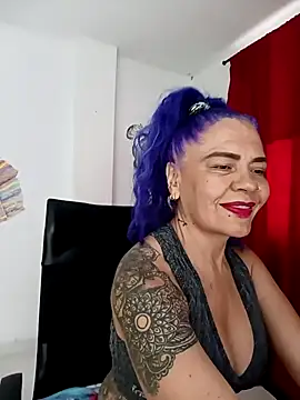 freyadevil333 online show from 10/02/25, 11:24