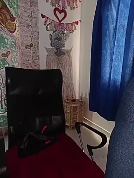 freyadevil333 online show from 02/13/26, 09:26