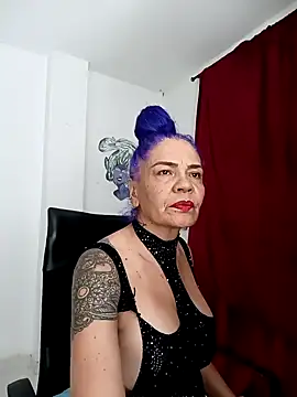 freyadevil333 online show from 09/28/25, 10:39