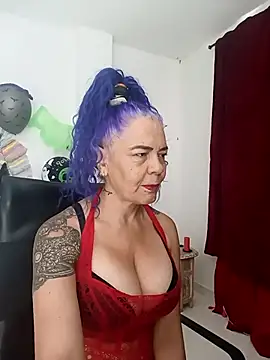 freyadevil333 online show from 10/19/25, 01:03