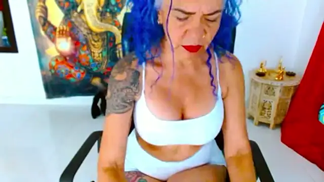 freyadevil333 online show from 11/09/25, 12:53