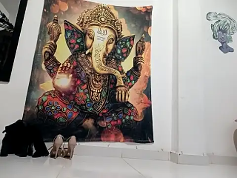 freyadevil333 online show from 10/25/25, 12:43