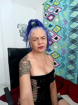 freyadevil333 online show from 10/25/25, 01:12