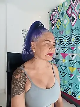 freyadevil333 online show from 10/30/25, 01:31