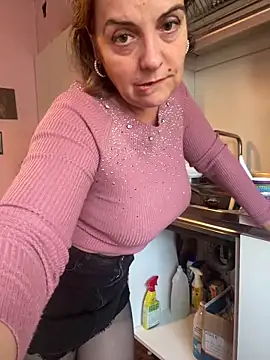 Sunbelxx online show from 10/27/25, 09:21