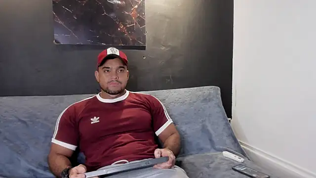Big furry bear13 online show from 07/23/26, 10:34