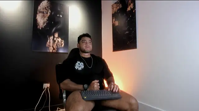 Snapshot of Big_furry_bear13 chatting on 10/24/25, 07:07 Big furry bear13 online show from 10/24/25, 07:07