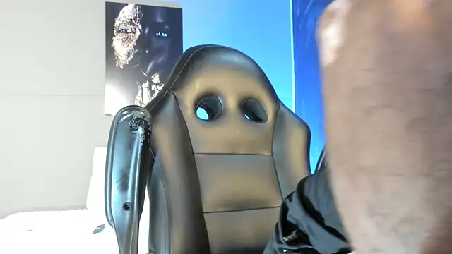 Big furry bear13 online show from 03/07/26, 07:15