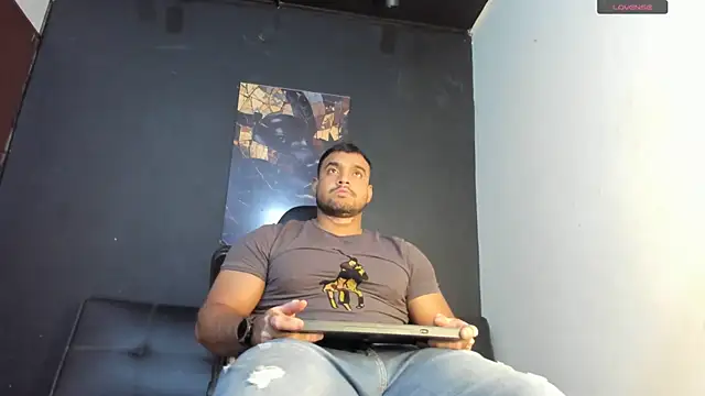 Big furry bear13 online show from 06/29/26, 06:53