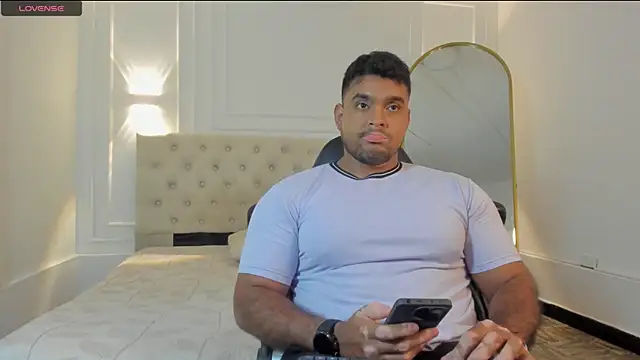 Big furry bear13 online show from 03/21/26, 12:42