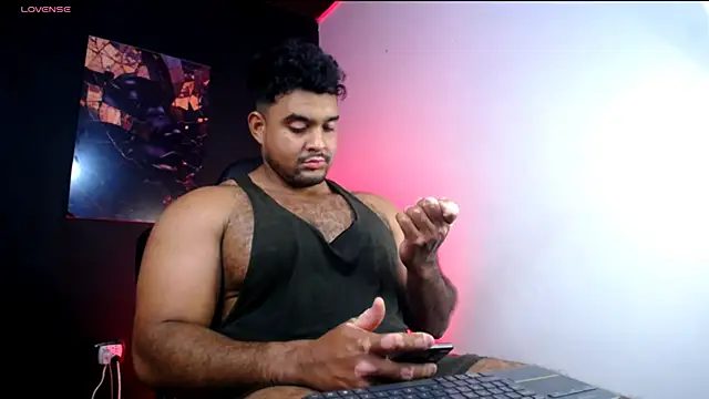 Big furry bear13 online show from 01/16/26, 09:35