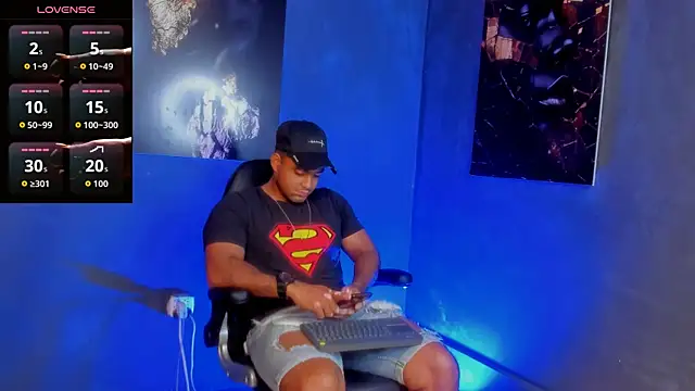 Snapshot of Big_furry_bear13 chatting on 09/19/25, 04:27 Big furry bear13 online show from 09/19/25, 04:27