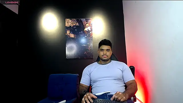 Big furry bear13 online show from 01/15/26, 09:29