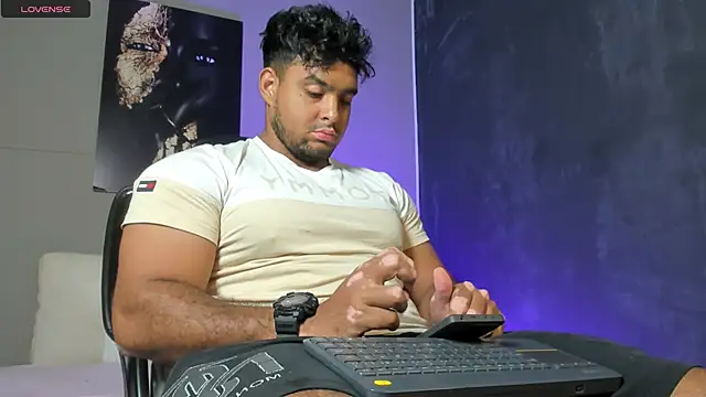 Big furry bear13 online show from 03/06/26, 05:02