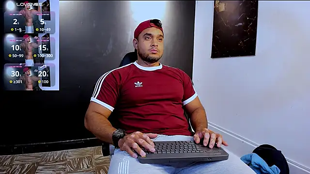 Big furry bear13 online show from 03/31/26, 06:48