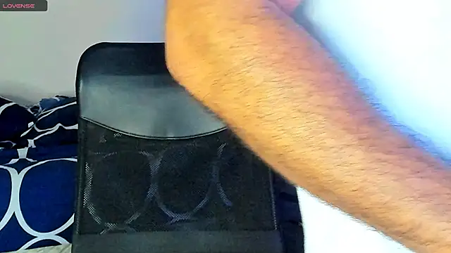 Snapshot of Big_furry_bear13 chatting on 03/01/25, 06:03 Big furry bear13 online show from 03/01/25, 06:03