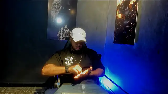 Snapshot of Big_furry_bear13 chatting on 10/01/25, 05:56 Big furry bear13 online show from 10/01/25, 05:56