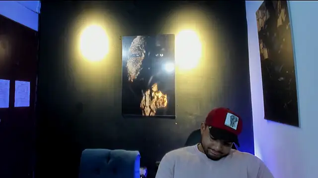 Snapshot of Big_furry_bear13 chatting on 11/29/25, 06:24 Big furry bear13 online show from 11/29/25, 06:24