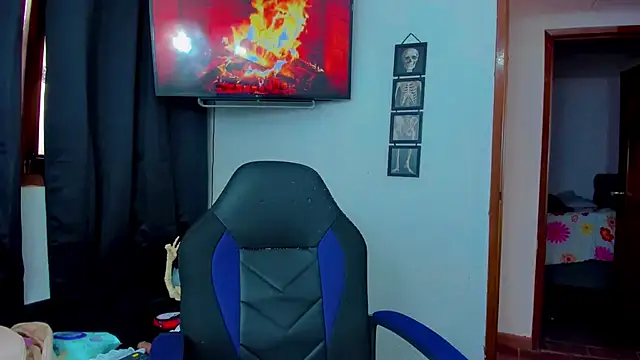 sunshine uwu22 online show from 11/18/25, 07:28