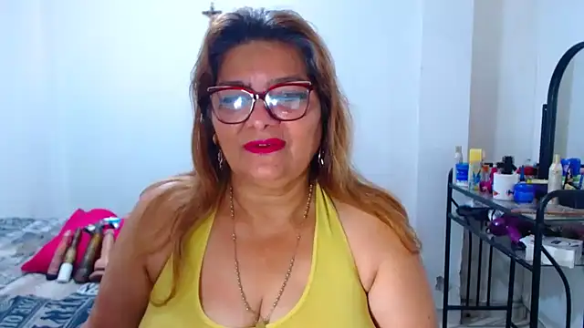 maturehot649 online show from 02/24/26, 10:43