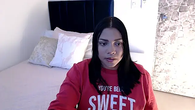 Snapshot of angela_santana_ chatting on 09/19/25, 06:34 angela santana online show from 09/19/25, 06:34