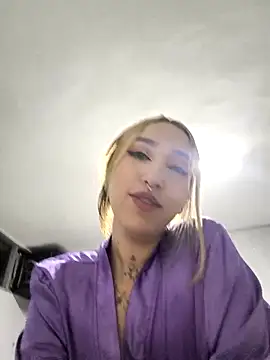 MollyCruz online show from 04/12/26, 12:58