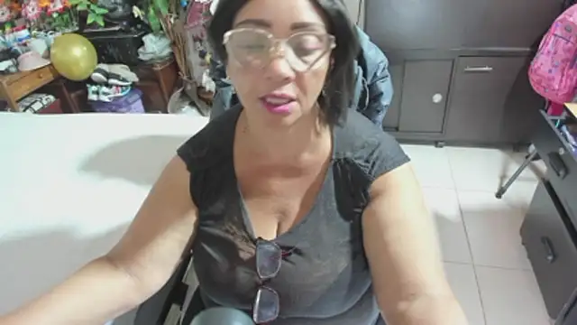 Mrs mommy  online show from 01/18/26, 06:55