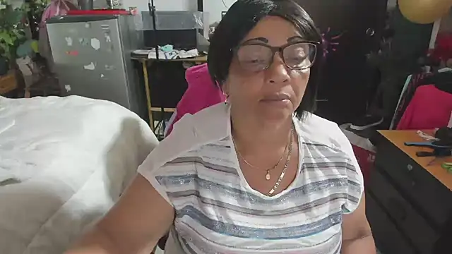 Mrs mommy  online show from 11/27/25, 07:14