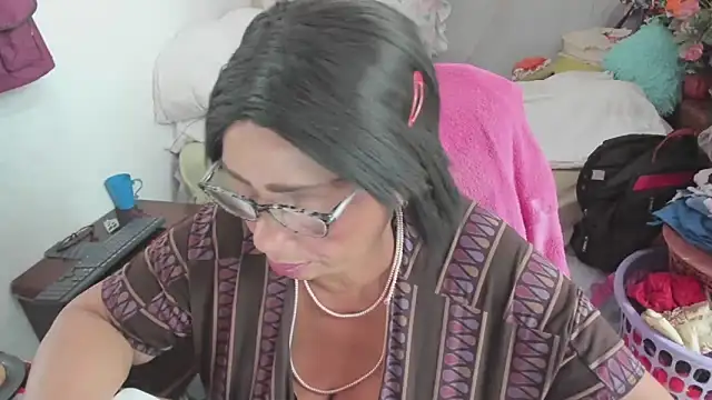 Mrs mommy  online show from 04/14/26, 04:45