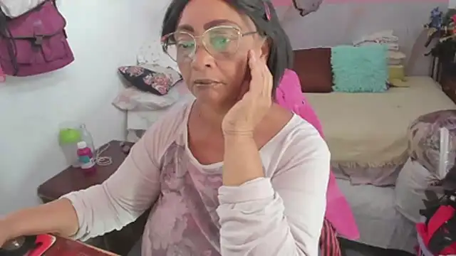 Mrs mommy  online show from 04/04/26, 06:47