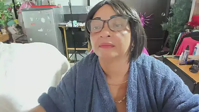 Mrs mommy  online show from 11/29/25, 07:25