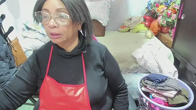 Snapshot of Mrs_mommy_ chatting on 05/08/26, 07:28 Mrs mommy online show from 05/08/26, 07:28
